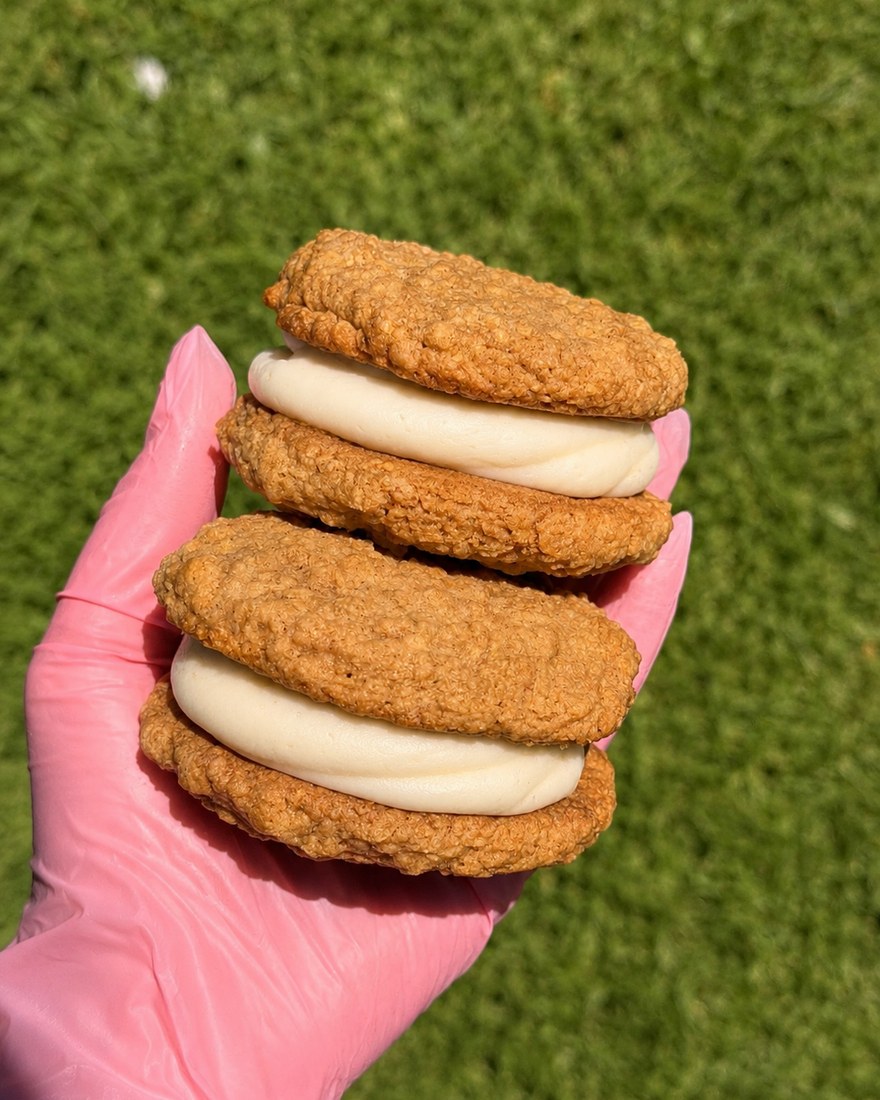 Oatmeal cream pies